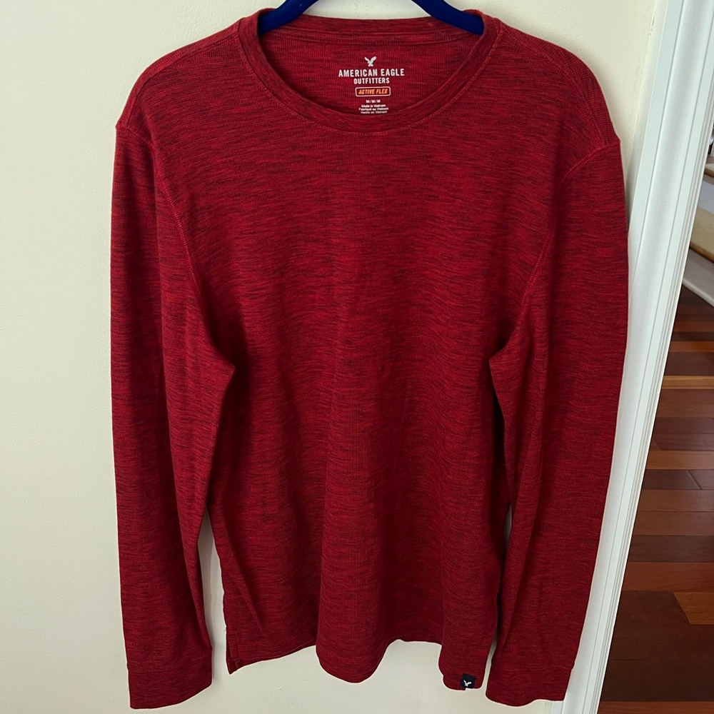 Men’s American Eagle Outfitters Deep Red Active Flex Thermal Long Sleeve Tee